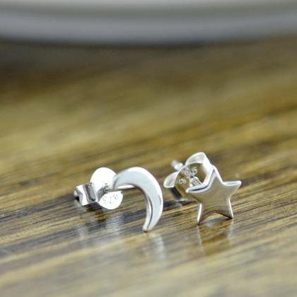 Silver Star And Moon Earrings - Stud Earrings -..