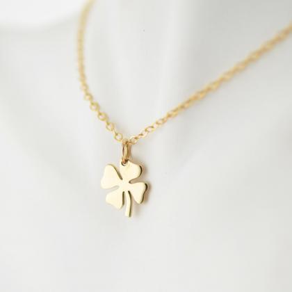 Womens good luck charm necklace,14k..