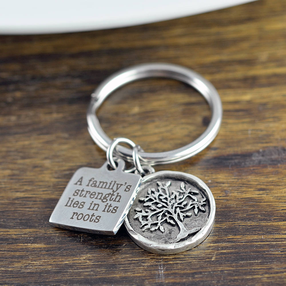 Family Keychain Personalized - Family Key Chain - Family Roots Quote - Family Tree Keychain - Grandma Gifts,gifts For Grandma, Grandma Gift