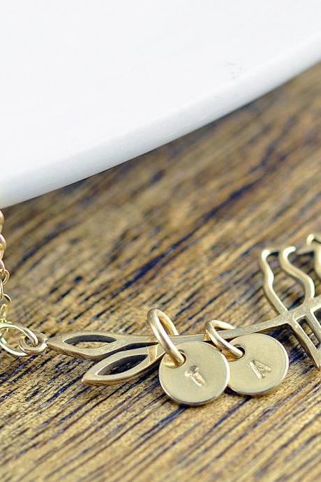 TWO Bird Initial Necklace, Custom Couple Jewelry, Kissing Bird Pendant Necklace, Child Mother Necklace, Mother's Necklace, Initial Necklace