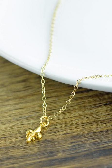 gold fleur de lis - fleur de lis necklace - fleur de lis charm - tiny charm necklace - feur de lis jewelry, gold fleur de lis necklace