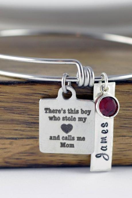 There's this boy who stole my heart he calls me mom bracelet / Mother and Son Bracelet, Mothers Jewelry, Mothers Day Gift, Mothers Bracelet